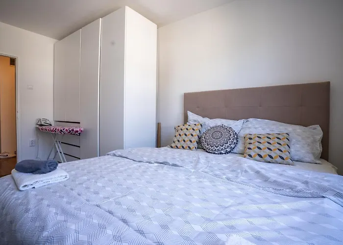 Apartment Stay Sarajevo شقة *